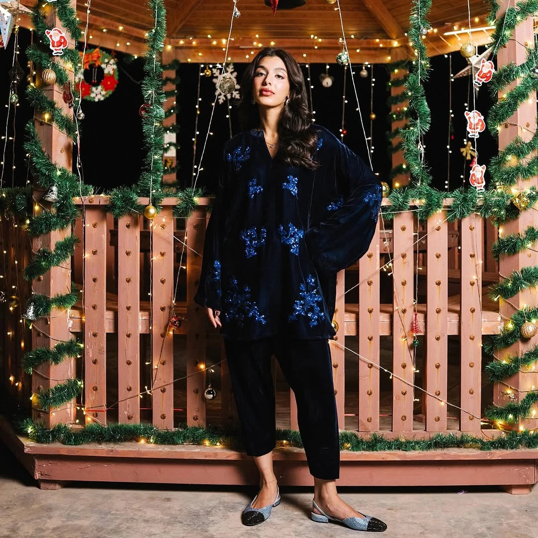 Nia Mia
Winter Wonderland '25 - Glacier